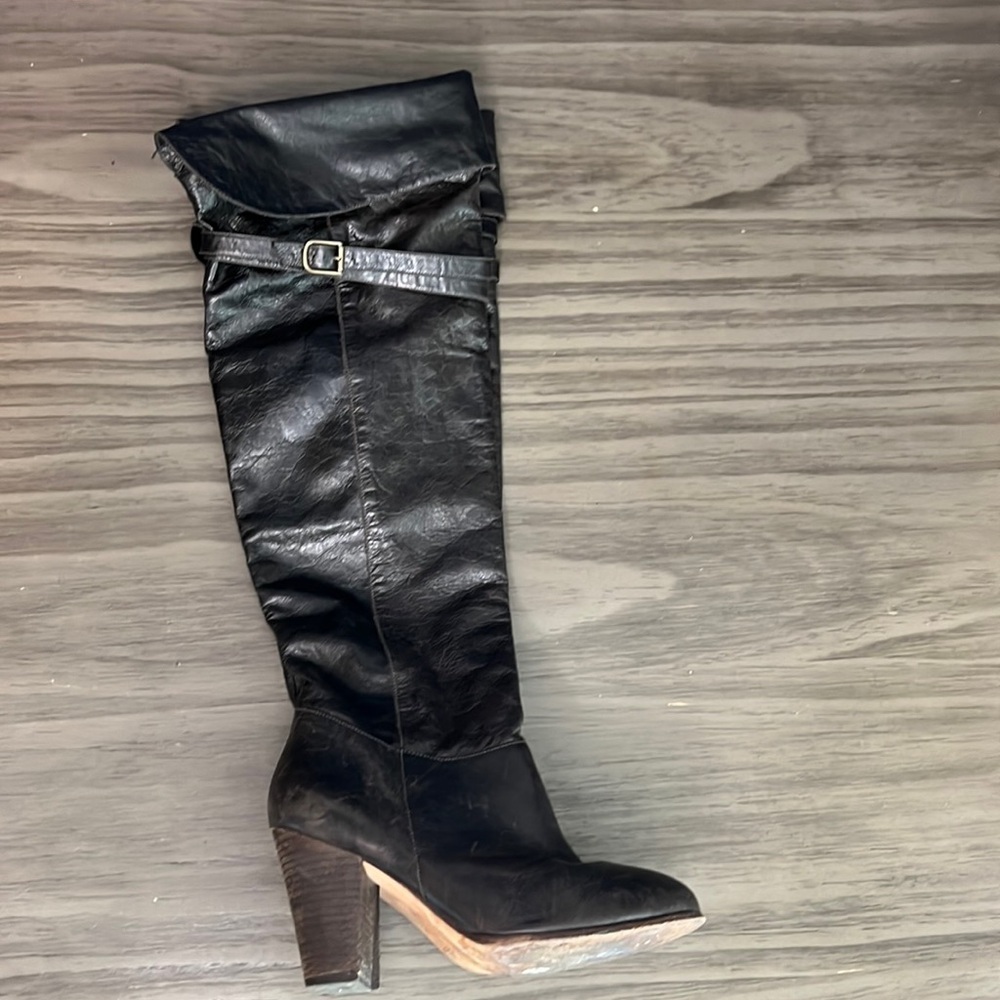 POUR LA VICTOIRE OVER THE KNEE BROWN LEATHER BADDIE BOOTS 8